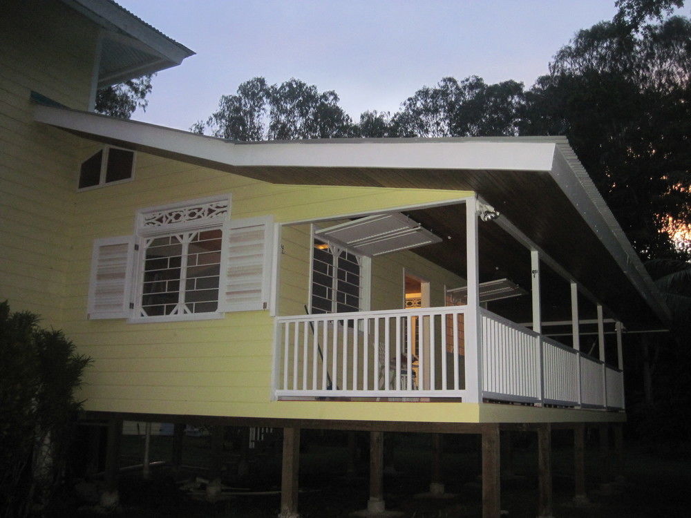 Sand Dollar Beach Bed & Breakfast Бокас дел Торо Екстериор снимка