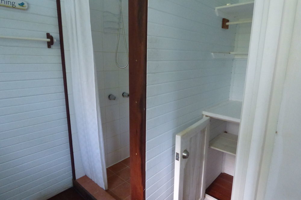 Sand Dollar Beach Bed & Breakfast Бокас дел Торо Екстериор снимка