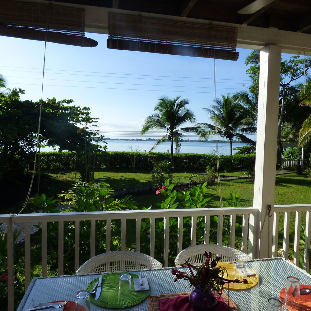 Sand Dollar Beach Bed & Breakfast Бокас дел Торо Екстериор снимка